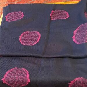 Talbots made in Italy Elegant Navy and Pink Scarf